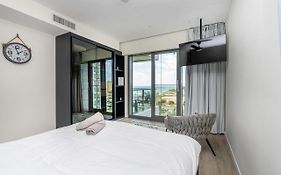 סיאסטה מול הים המיקום הטוב ביותר seasta by the sea BEST LOCATION IN TOWN